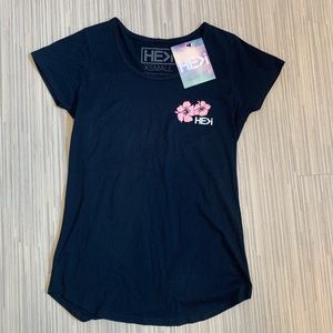 Heki from Hawaii Women’s tee in XS NWT